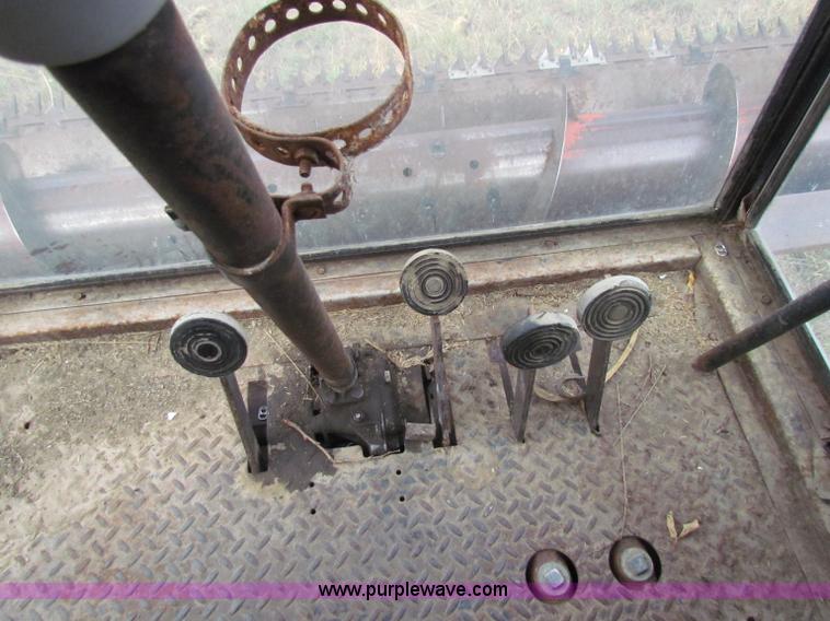 image for item B7467 Gleaner CII combine