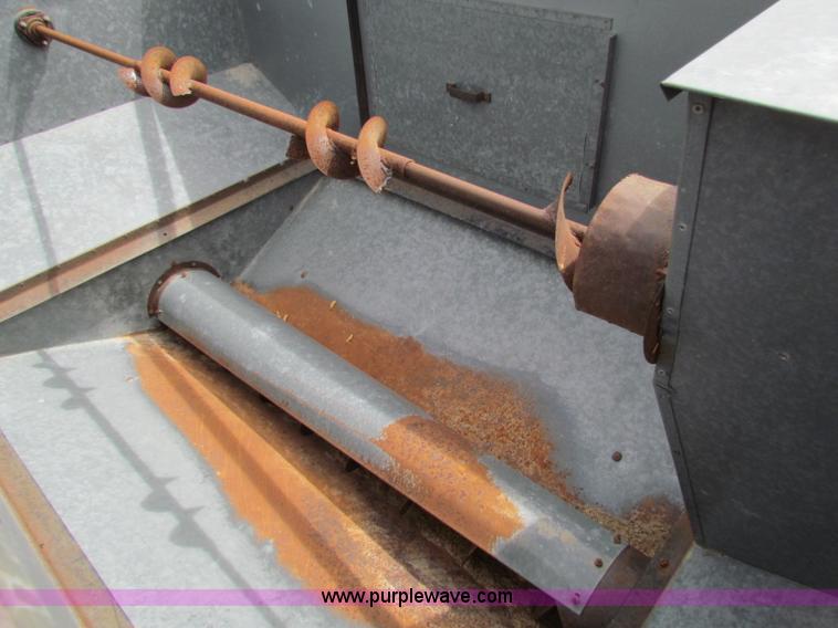 image for item B7467 Gleaner CII combine