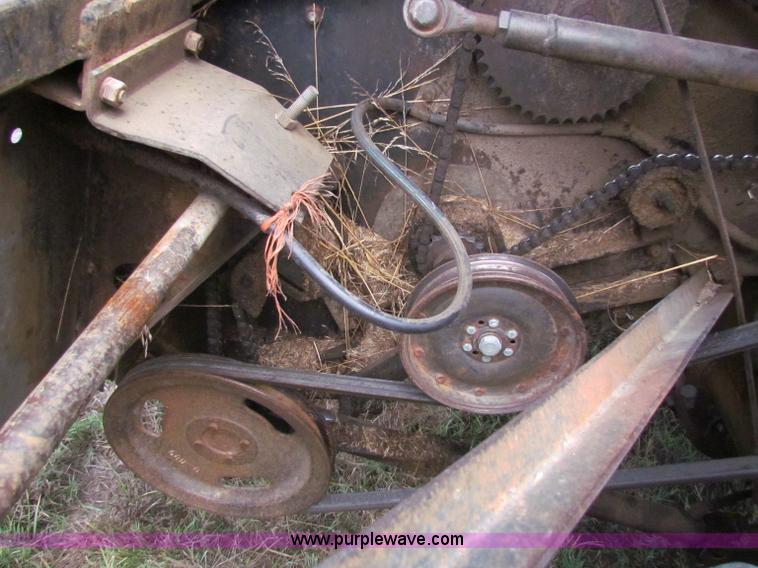 image for item B7467 Gleaner CII combine