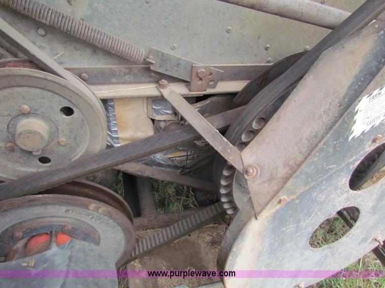 image for item B7467 Gleaner CII combine