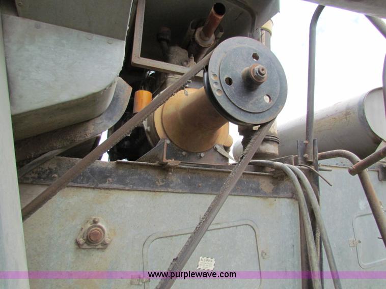 image for item B7467 Gleaner CII combine