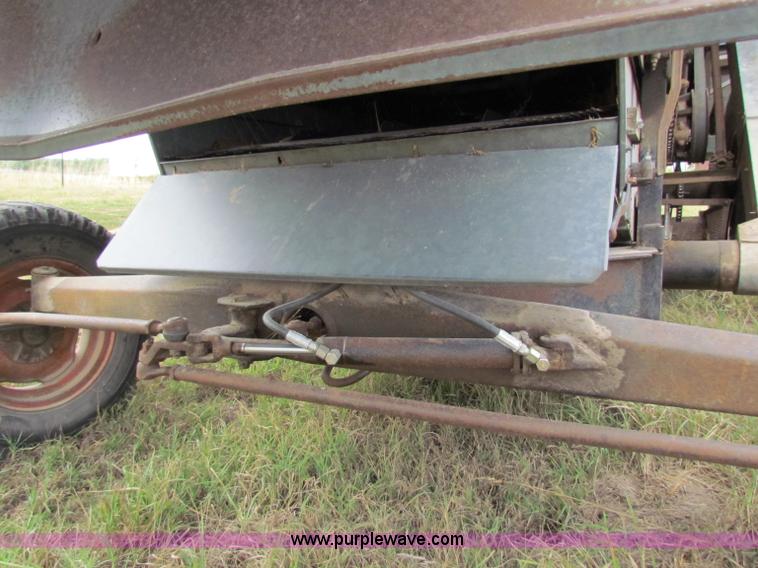 image for item B7467 Gleaner CII combine