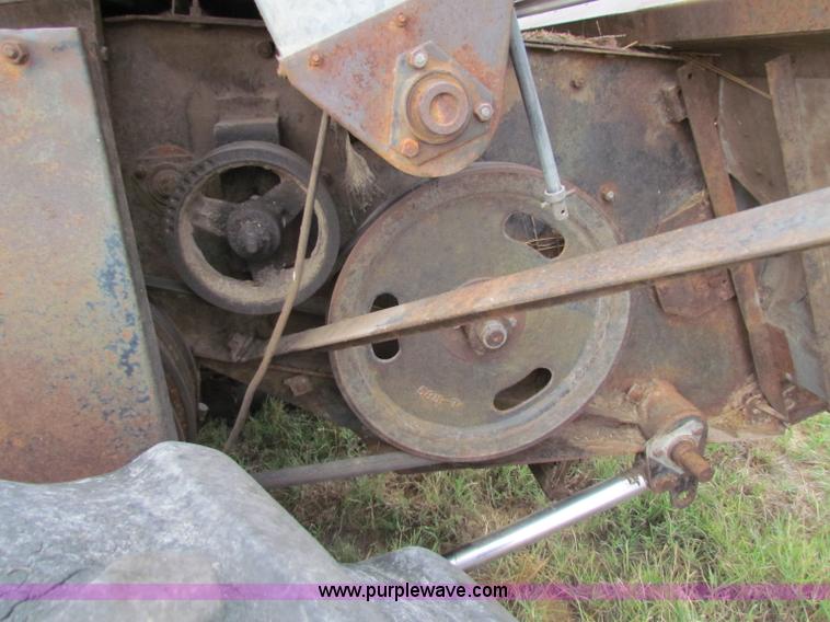 image for item B7467 Gleaner CII combine