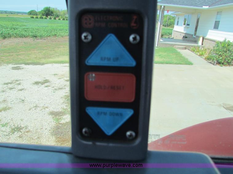 image for item B7476 1993 AGCO 8630 MWFD tractor