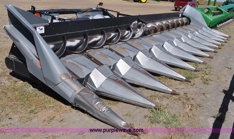 image for item C3002 1996 AGCO Gleaner corn header