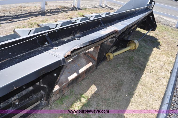 image for item C3002 1996 AGCO Gleaner corn header