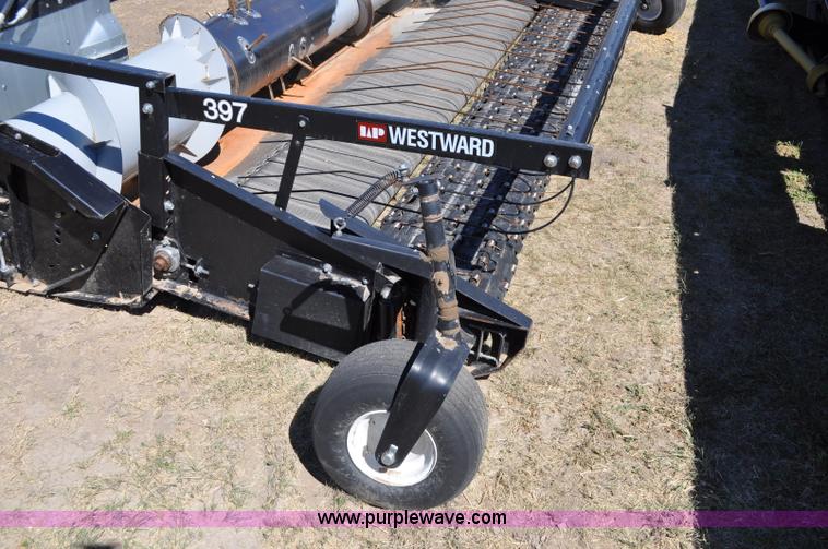 image for item C3004 1999 AGCO Gleaner 400 pickup header