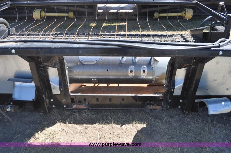 image for item C3004 1999 AGCO Gleaner 400 pickup header
