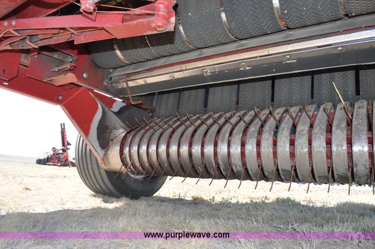 image for item C3005 1998 Case IH 8465A round baler
