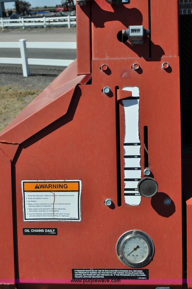 image for item C3005 1998 Case IH 8465A round baler