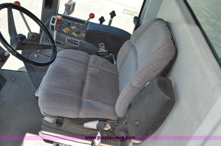 image for item C3006 2002 AGCO Gleaner R62 Custom Harvest Special combine