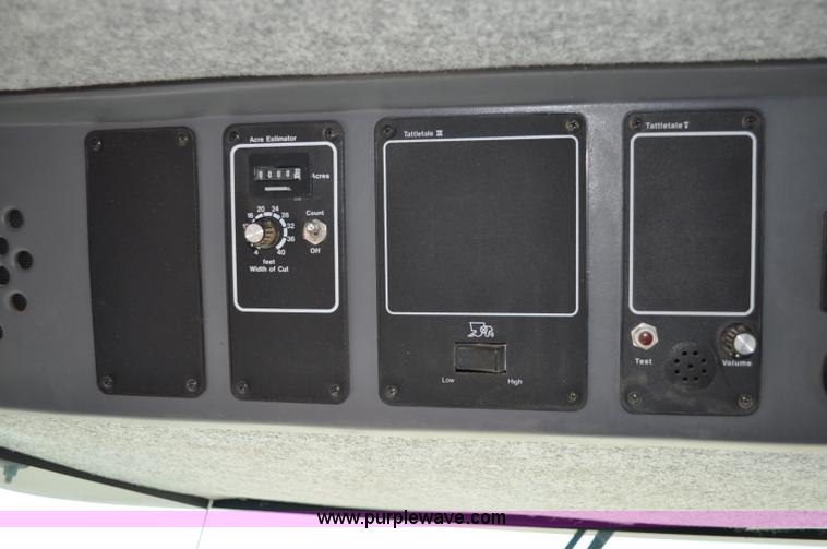 image for item C3006 2002 AGCO Gleaner R62 Custom Harvest Special combine