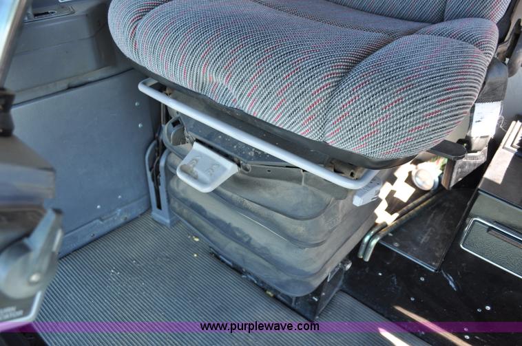 image for item C3006 2002 AGCO Gleaner R62 Custom Harvest Special combine