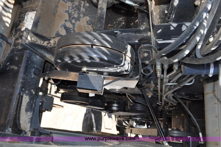 image for item C3006 2002 AGCO Gleaner R62 Custom Harvest Special combine