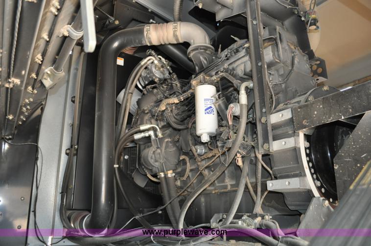 image for item C3006 2002 AGCO Gleaner R62 Custom Harvest Special combine