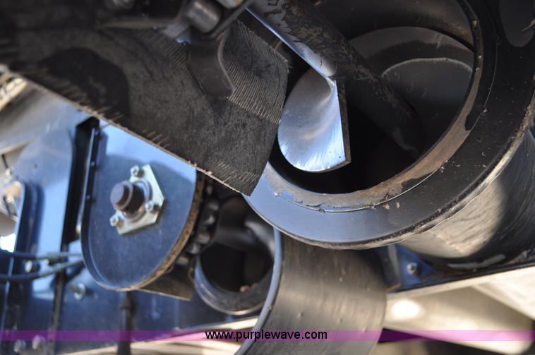 image for item C3006 2002 AGCO Gleaner R62 Custom Harvest Special combine