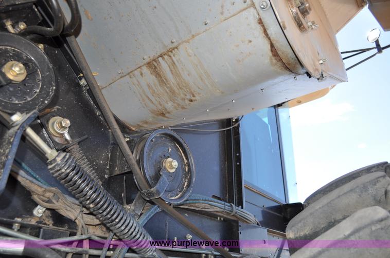 image for item C3006 2002 AGCO Gleaner R62 Custom Harvest Special combine