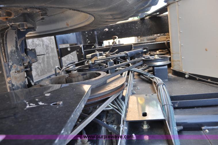 image for item C3006 2002 AGCO Gleaner R62 Custom Harvest Special combine