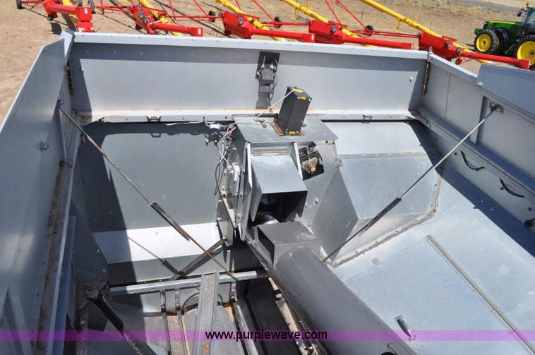 image for item C3006 2002 AGCO Gleaner R62 Custom Harvest Special combine