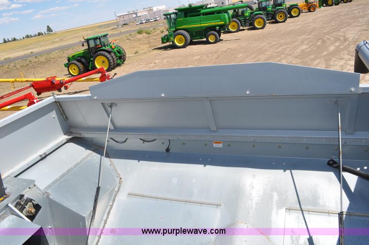 image for item C3006 2002 AGCO Gleaner R62 Custom Harvest Special combine