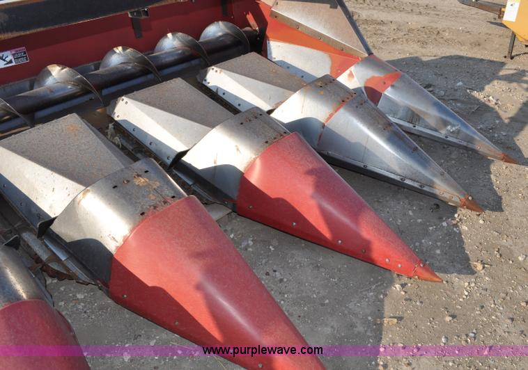 image for item C3008 1992 Case IH 1083 corn header