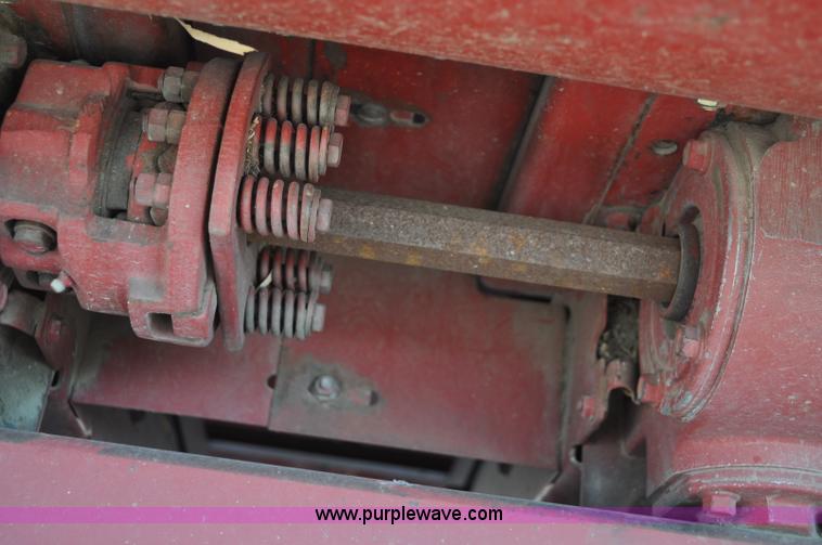 image for item C3008 1992 Case IH 1083 corn header