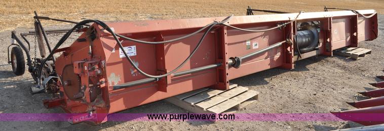 image for item C3009 1986 Case IH 1010 30' platform header