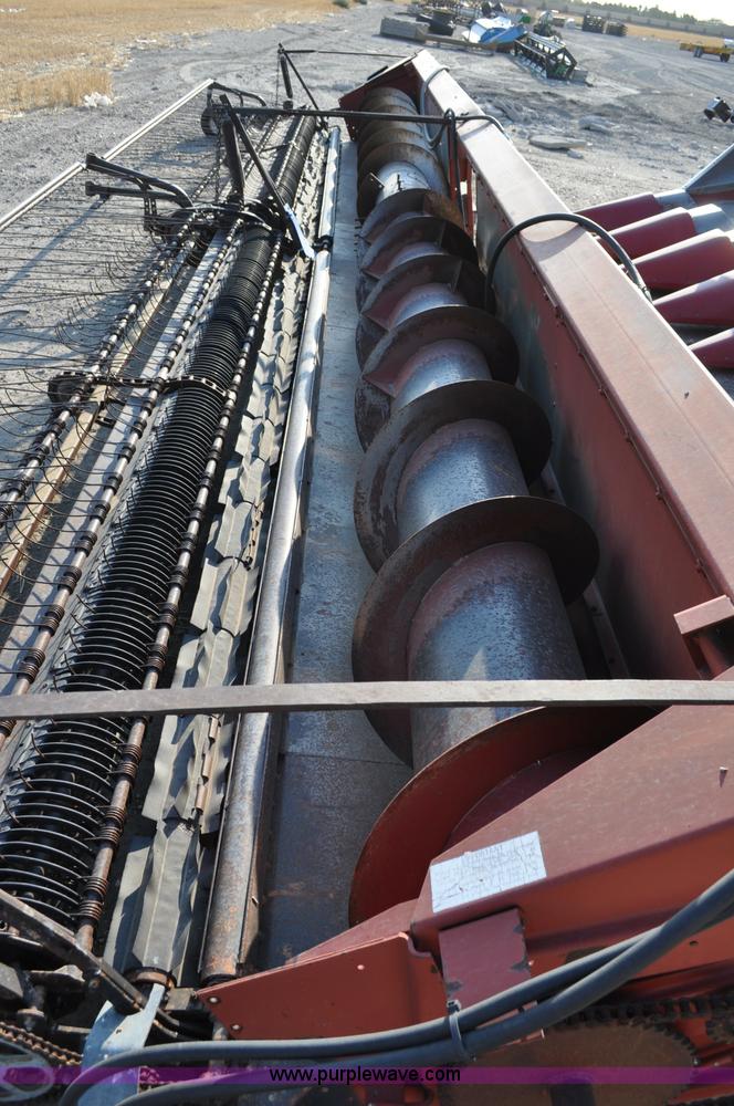 image for item C3009 1986 Case IH 1010 30' platform header