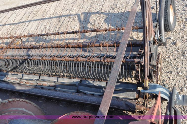 image for item C3009 1986 Case IH 1010 30' platform header