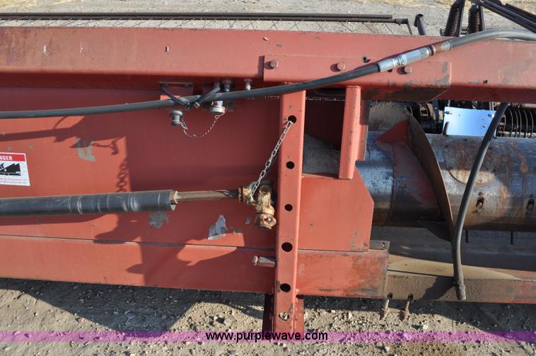image for item C3009 1986 Case IH 1010 30' platform header