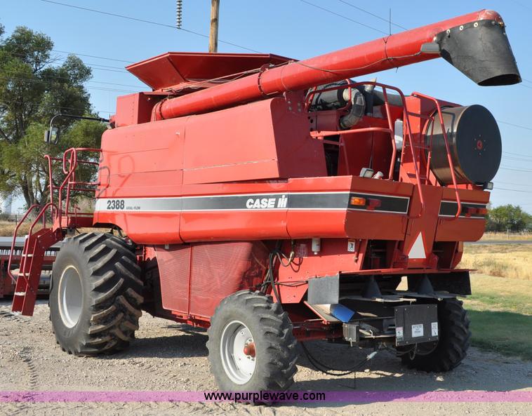 image for item C3011 1998 Case IH 2388 combine