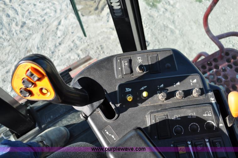 image for item C3011 1998 Case IH 2388 combine