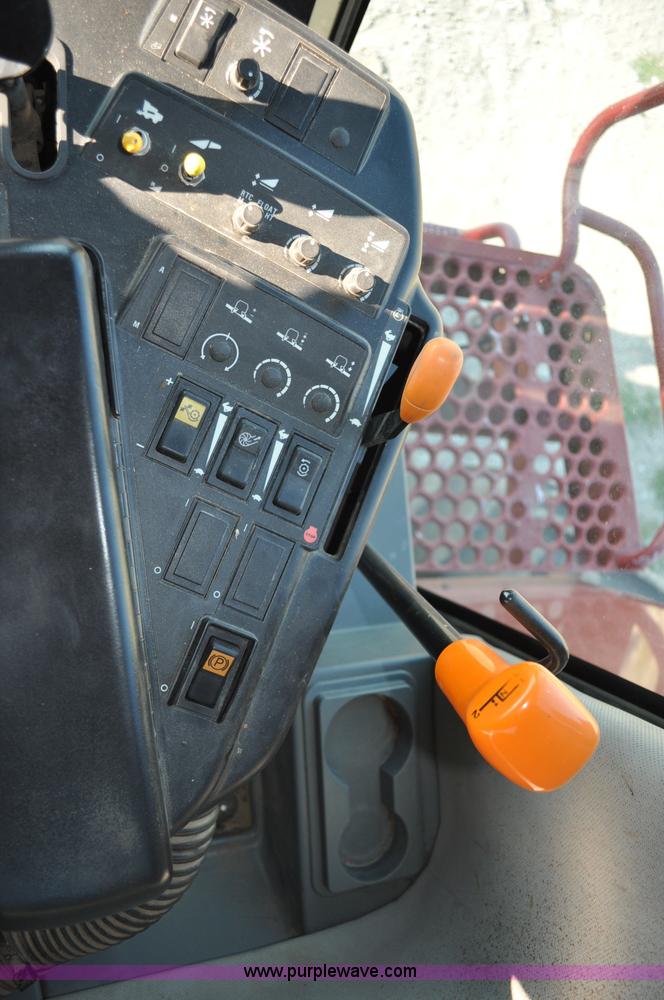 image for item C3011 1998 Case IH 2388 combine