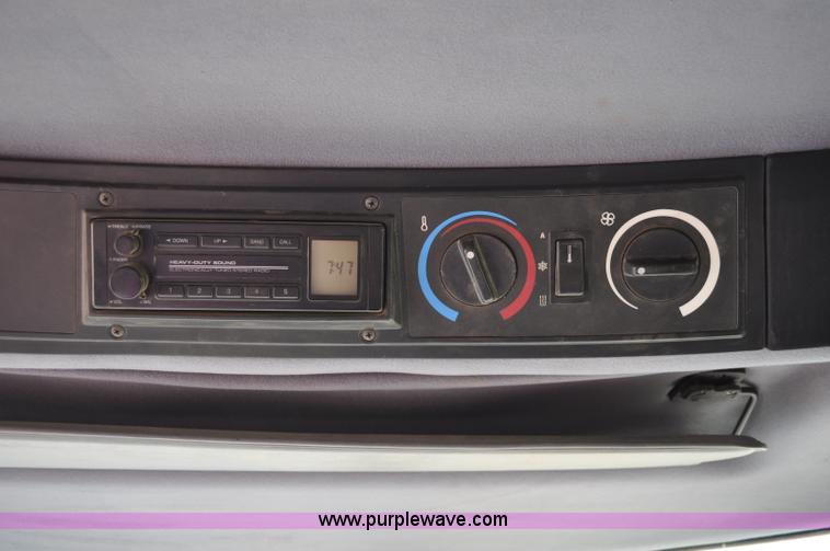 image for item C3011 1998 Case IH 2388 combine