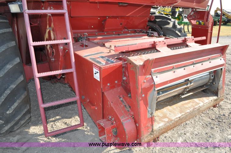 image for item C3011 1998 Case IH 2388 combine