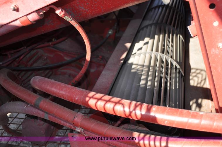 image for item C3011 1998 Case IH 2388 combine