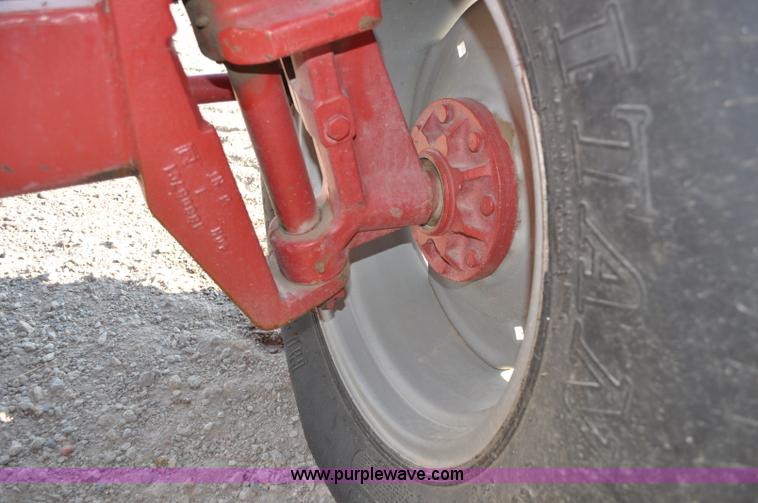 image for item C3011 1998 Case IH 2388 combine