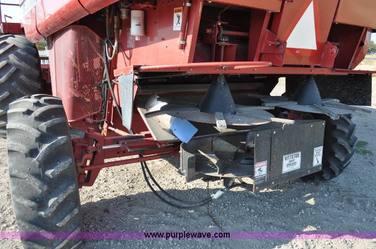 image for item C3011 1998 Case IH 2388 combine