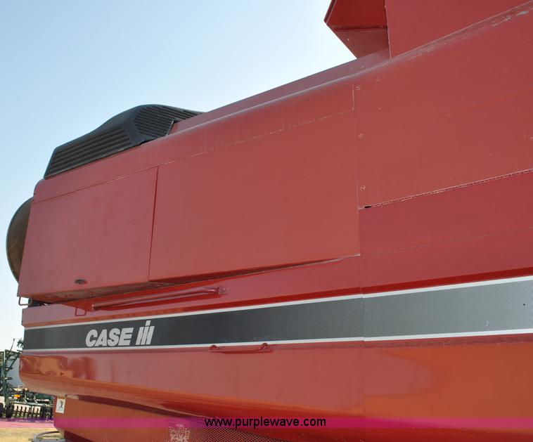 image for item C3011 1998 Case IH 2388 combine