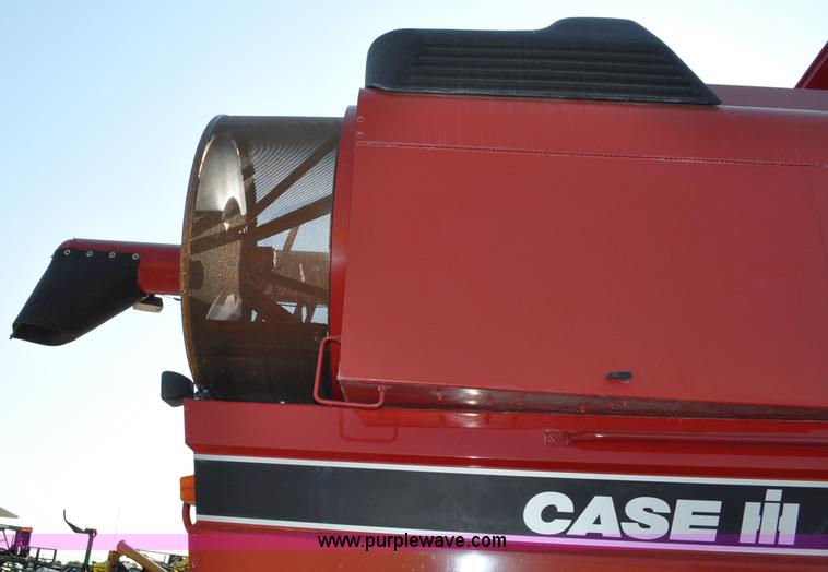 image for item C3011 1998 Case IH 2388 combine
