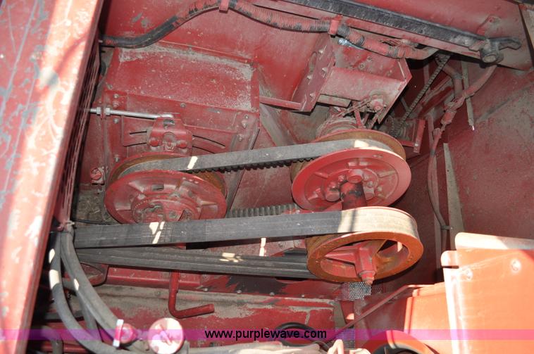 image for item C3011 1998 Case IH 2388 combine