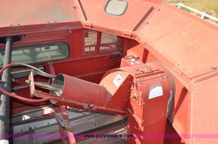 image for item C3011 1998 Case IH 2388 combine