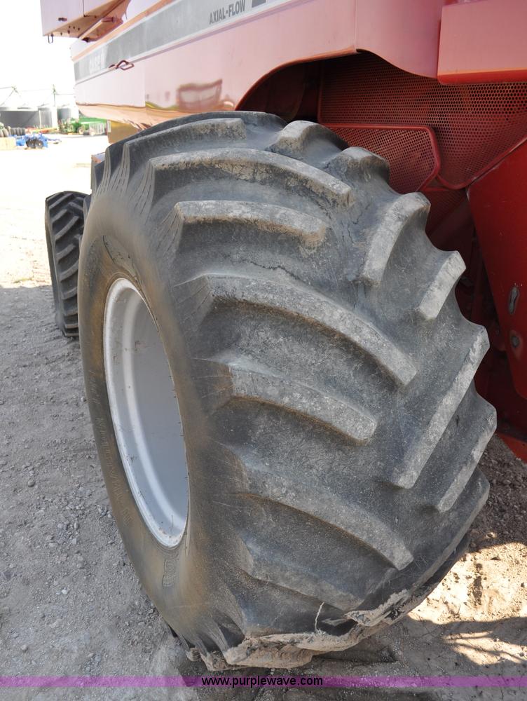 image for item C3011 1998 Case IH 2388 combine