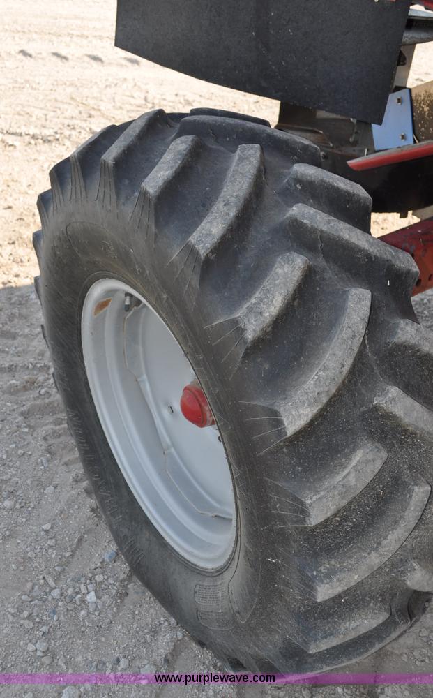 image for item C3011 1998 Case IH 2388 combine