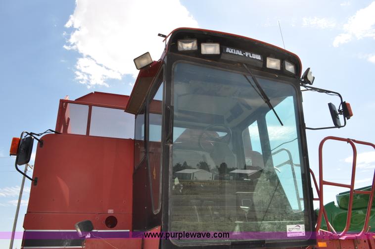 image for item C3012 1992 Case IH 1680 combine