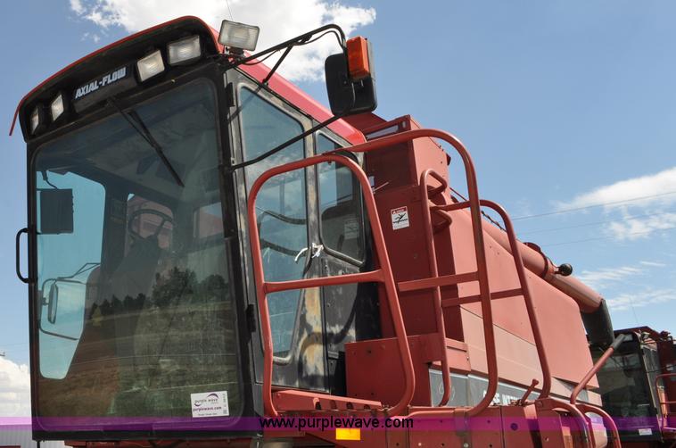 image for item C3012 1992 Case IH 1680 combine