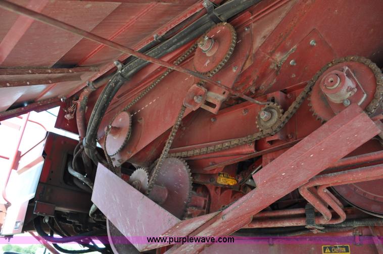 image for item C3012 1992 Case IH 1680 combine