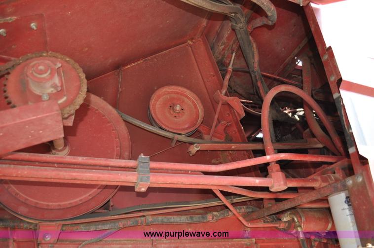 image for item C3012 1992 Case IH 1680 combine