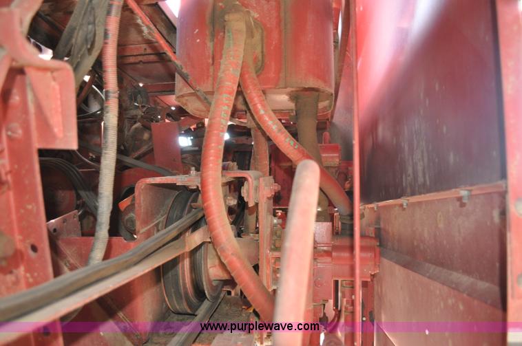 image for item C3012 1992 Case IH 1680 combine