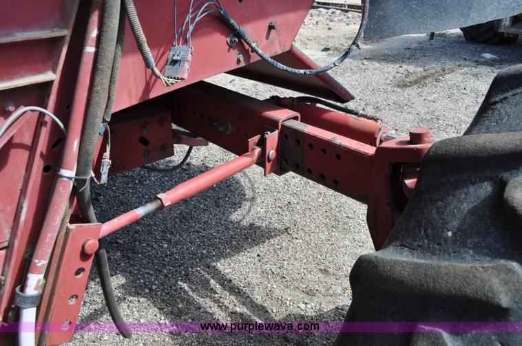 image for item C3012 1992 Case IH 1680 combine